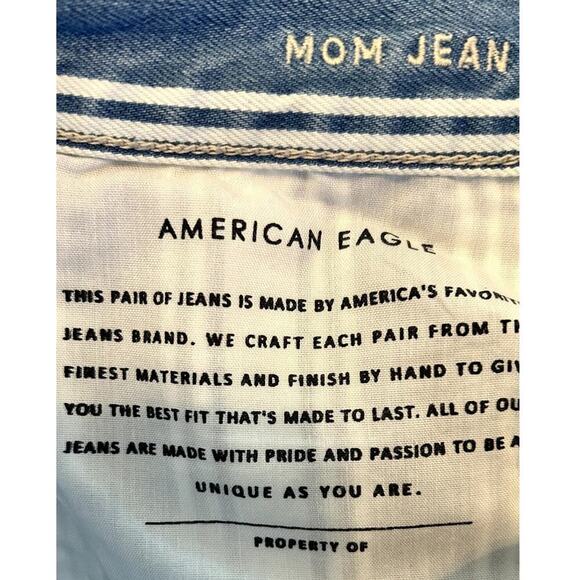 AMERICAN EAGLE Mom Style High Rise Blue/White Indigo Stripe 5‎ Pocket Jeans Sz 8 - Picture 5 of 8